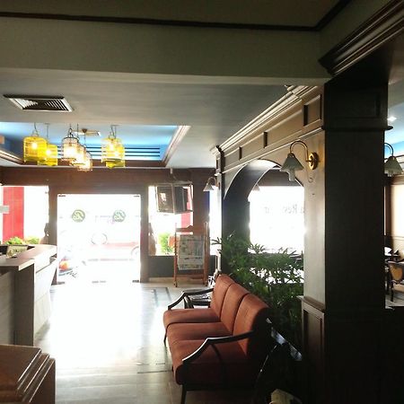 Rattana Mansion Hotel Phuket Bagian luar foto