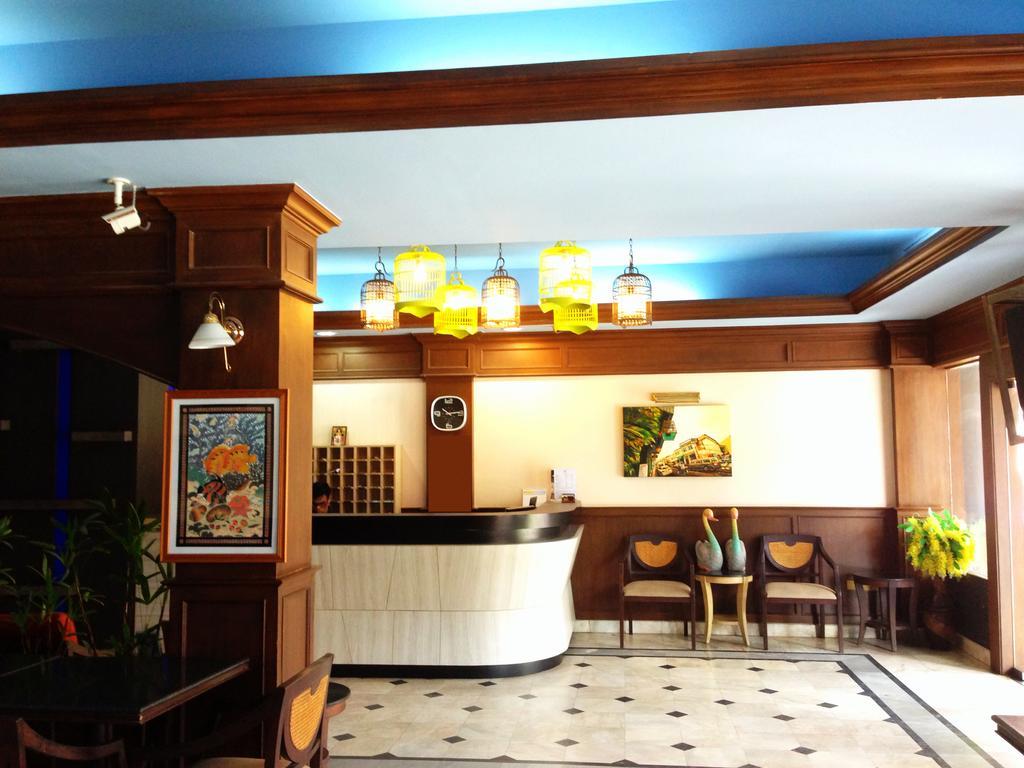 Rattana Mansion Hotel Phuket Bagian luar foto