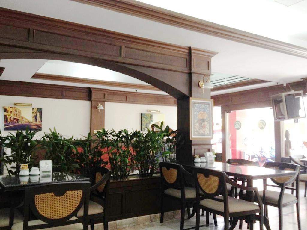 Rattana Mansion Hotel Phuket Bagian luar foto